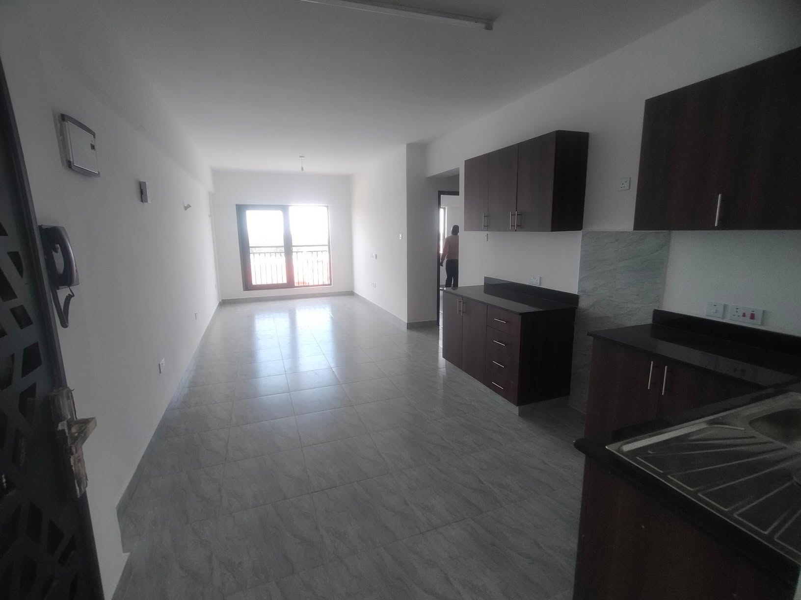 Executive 1, 2 & 3 Bedroom Apartments To Let IN South B Image