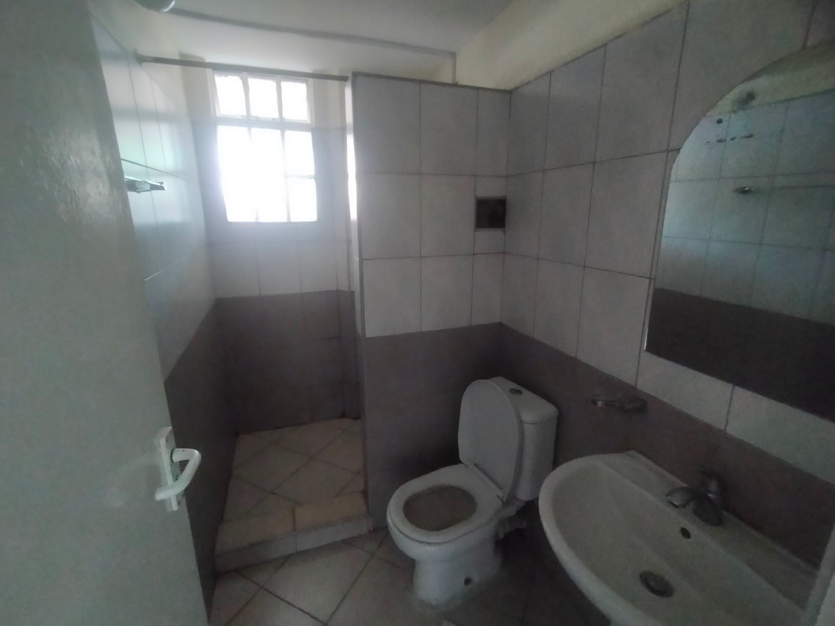 Executive 1 Bedroom Apartment To Let in Lang'ata Image