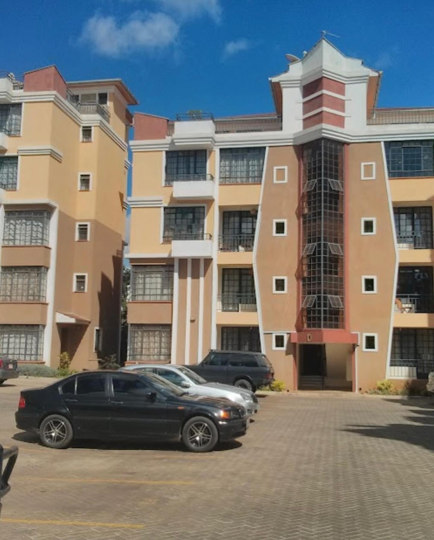 Executive 2 bedroom apartment for sale in Riverside Drive