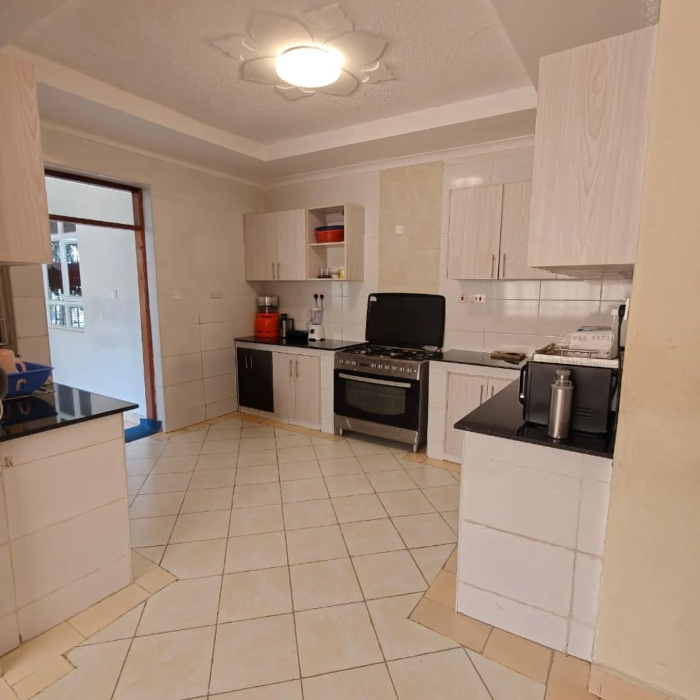 Executive 3 Bedroom Apartment To Let in Karen Image