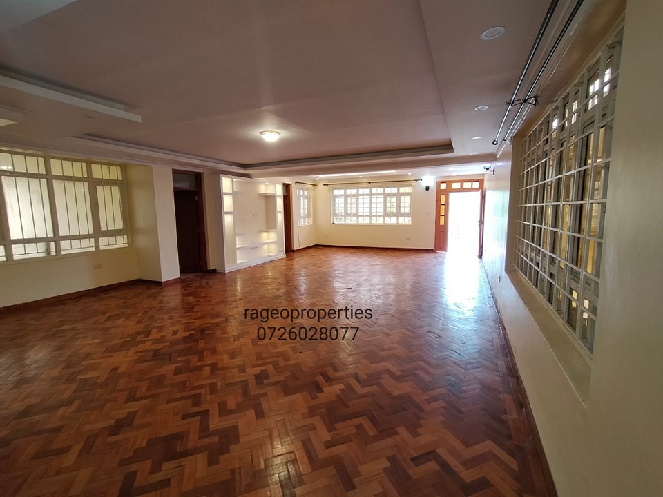 Executive 3 bedroom penthouse to let Karen