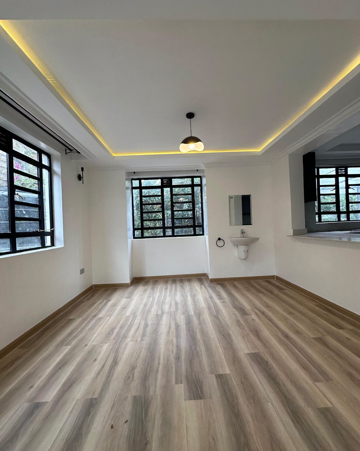 Executive 4-Bedroom maisonette Plus DSQ To Let in karen Image