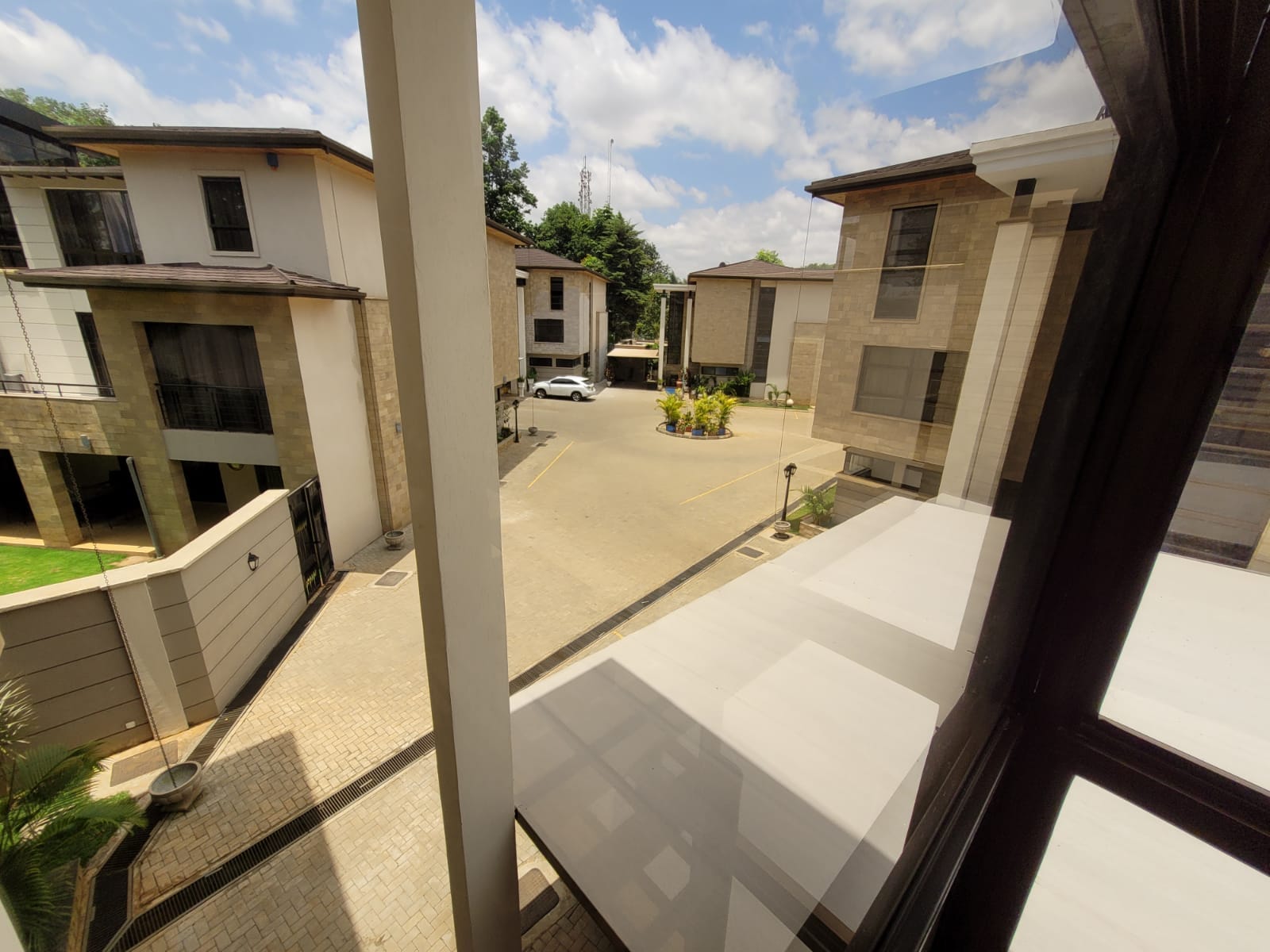 Executive 5 Bedroom Maisonette For Rent in Lavington Image