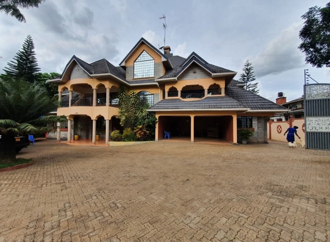 Executive All Ensuite 5 Bedrooms Maisonette For Sale In Old Runda Image