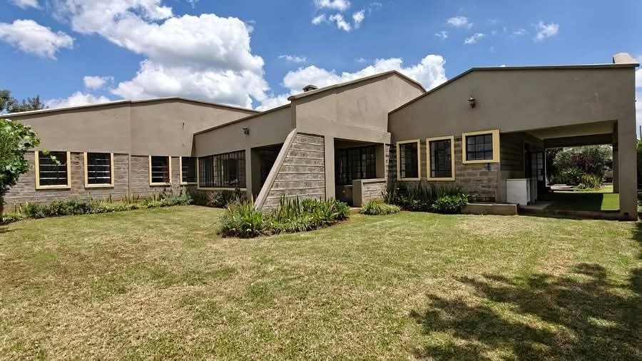 Exquisite 4-Bedroom Bungalow + DSQ To Let in Karen Image