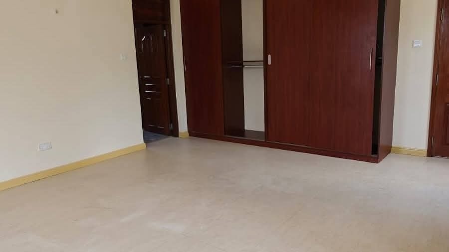 Exquisite 4-Bedroom Bungalow + DSQ To Let in Karen Image