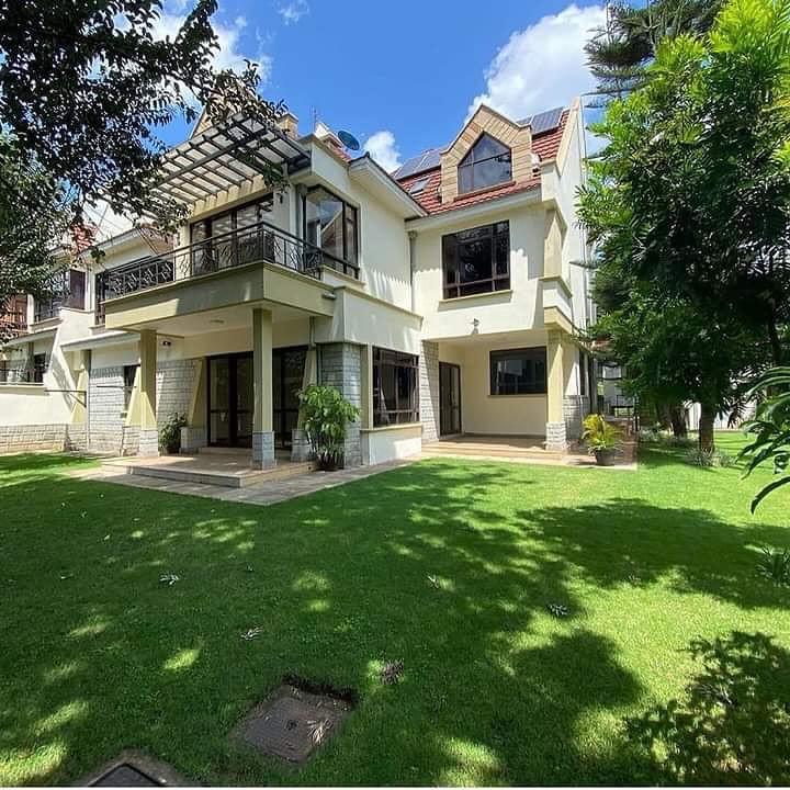 Exquisite 5 Bedroom Maisonette For Sale in Muthaiga