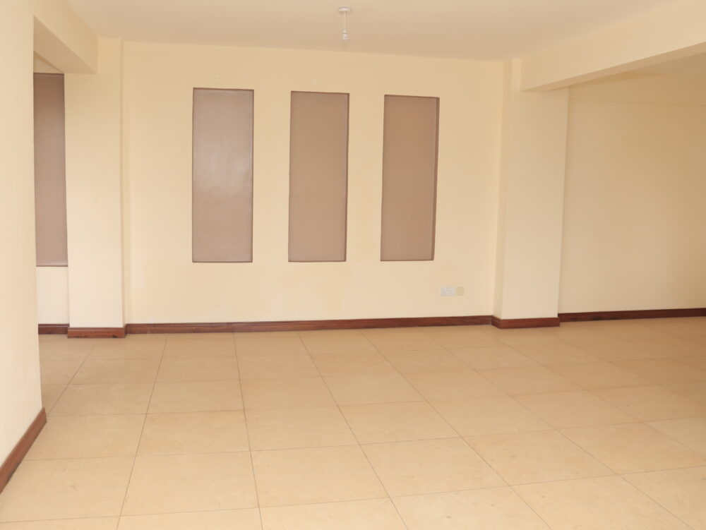 3 and 4 bedroom apartment for rent near Safari park Thika road