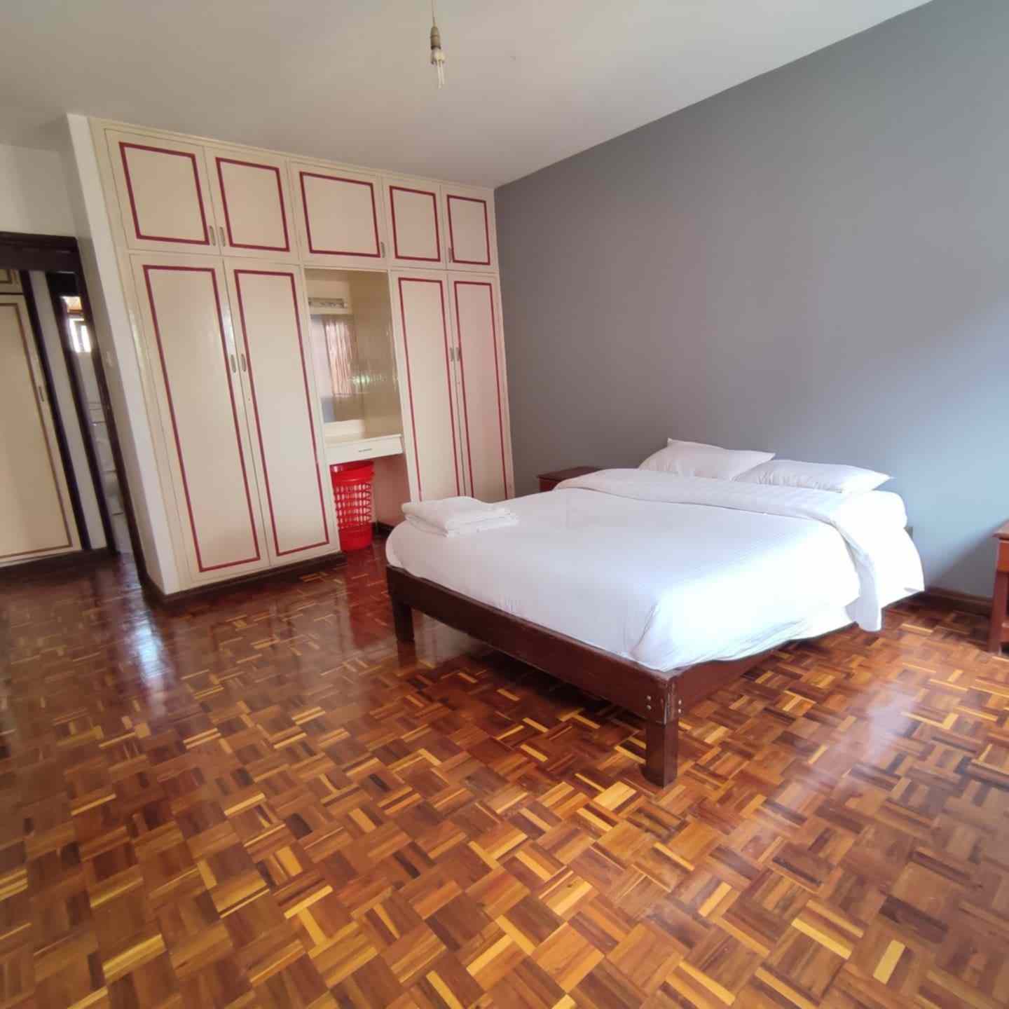 2 bedroom apartment for rent in Lavington valley arcade