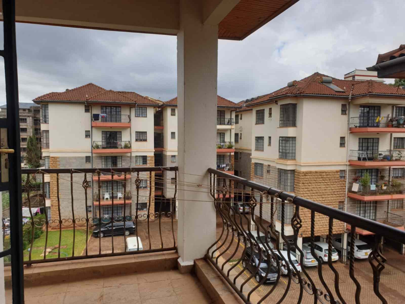 2 bedroom apartment for sale in Ruaka