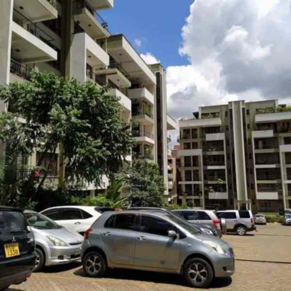 3 bedroom apartment for rent in Lavington Hatheru road