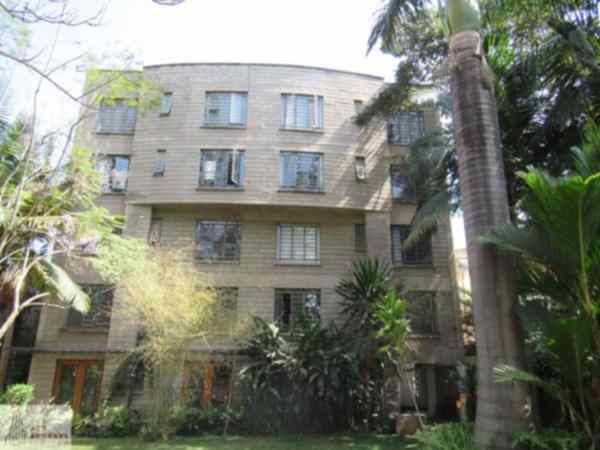 3 bedroom apartment for rent in Westlands Brookside drive