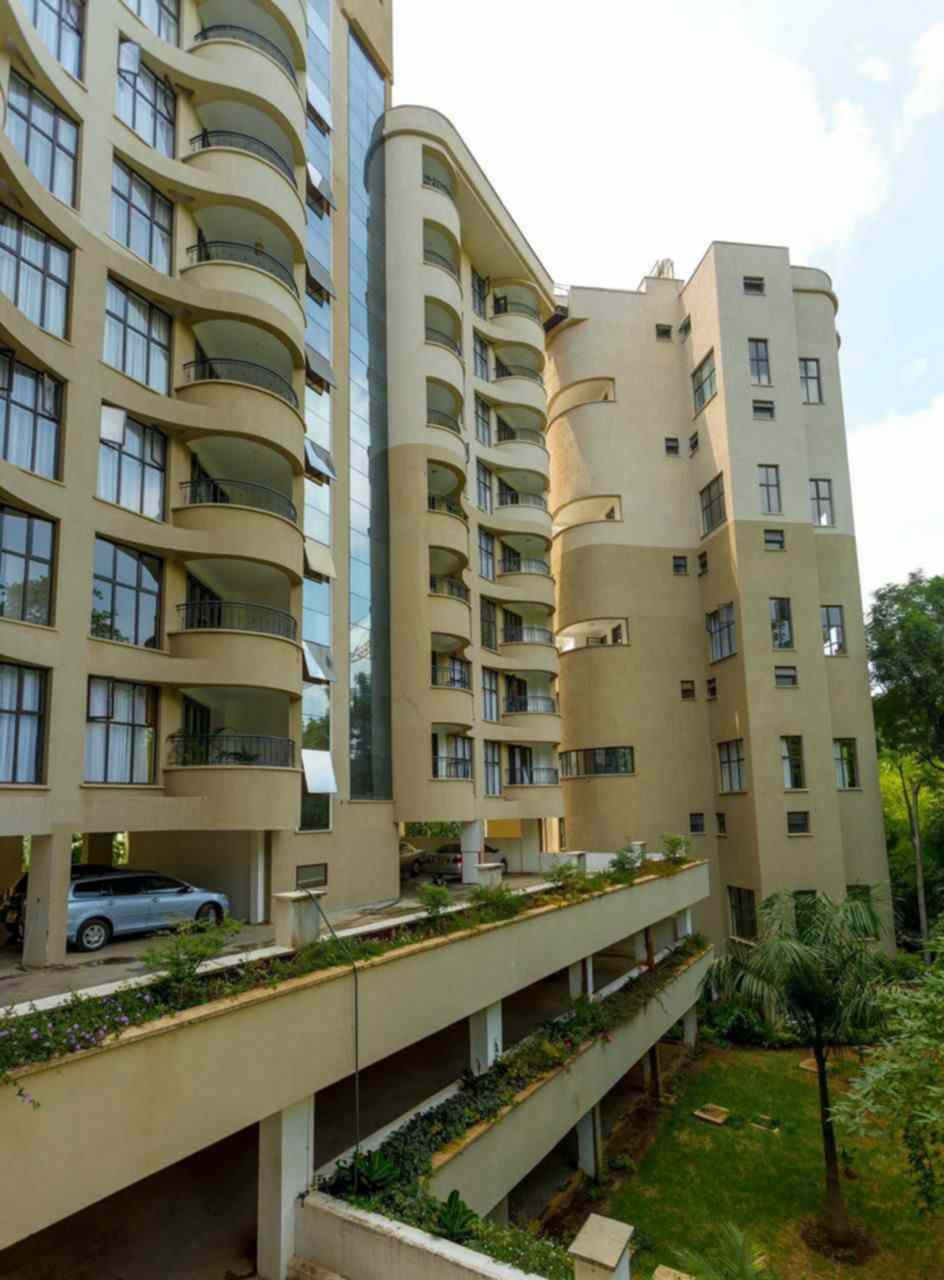 3 bedroom apartment for rent in Westlands riverside