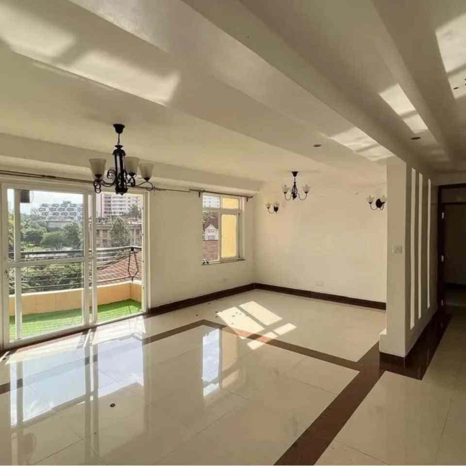 3 bedroom apartment with dsq for rent in Kileleshwa