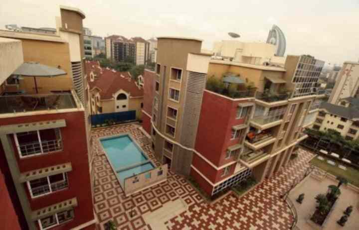 3 bedroom apartment with dsq for sale in Kilimani