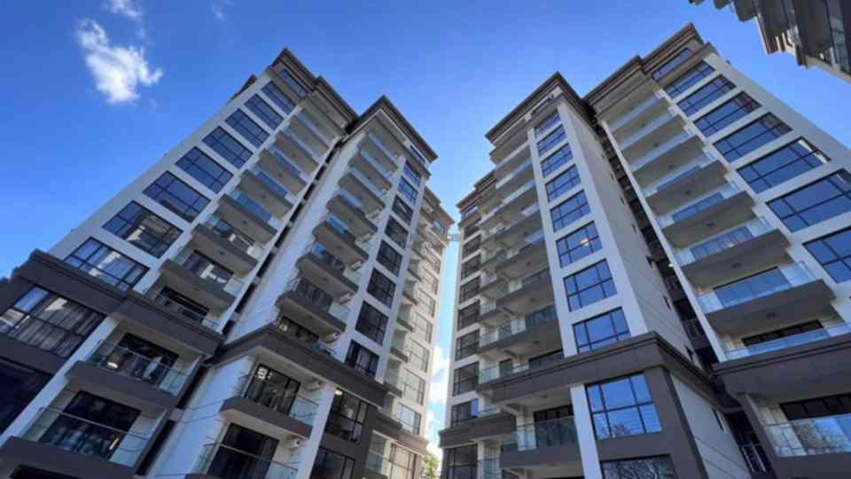 3 bedroom apartment with dsq for sale in Riverside drive