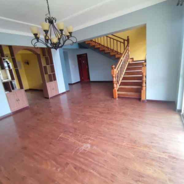 5 bedroom apartment for rent in Lavington