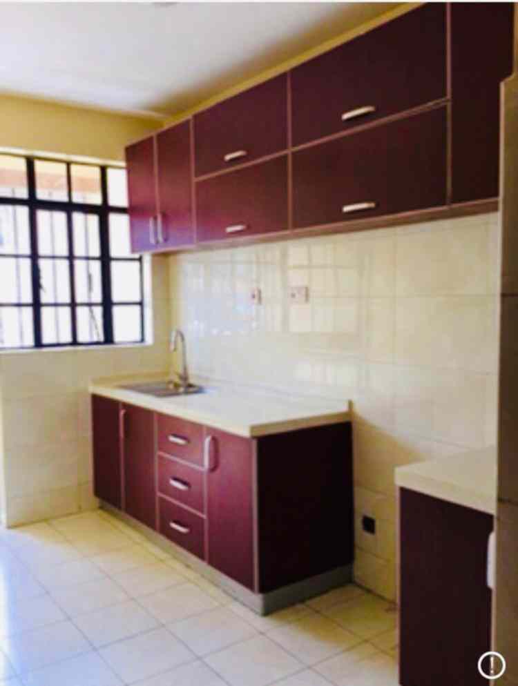 Unique Spacious 2 Bedrooms and a half In Lavington