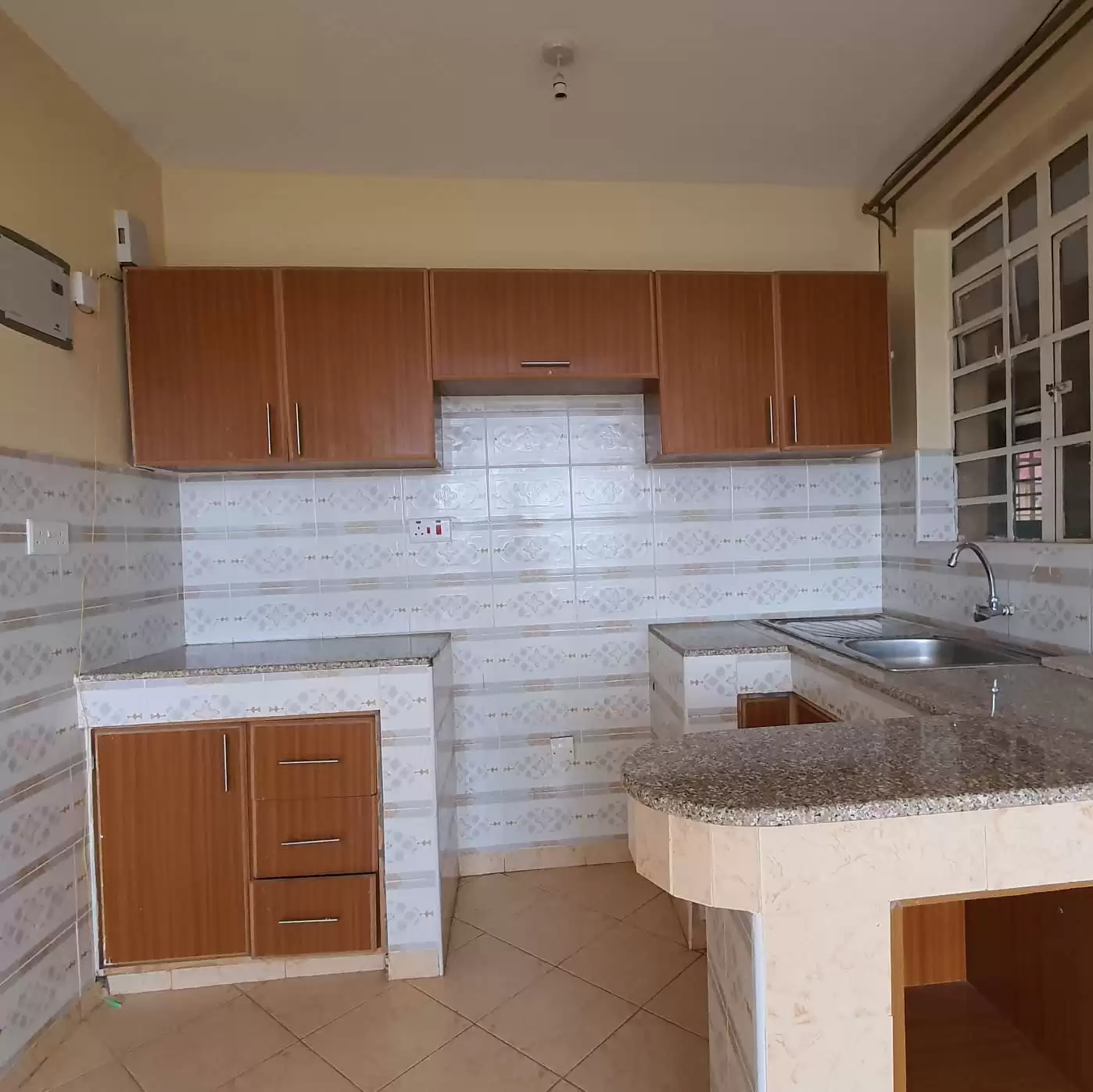 1 and 2 bedroom flat for rent along Naivasha road Image