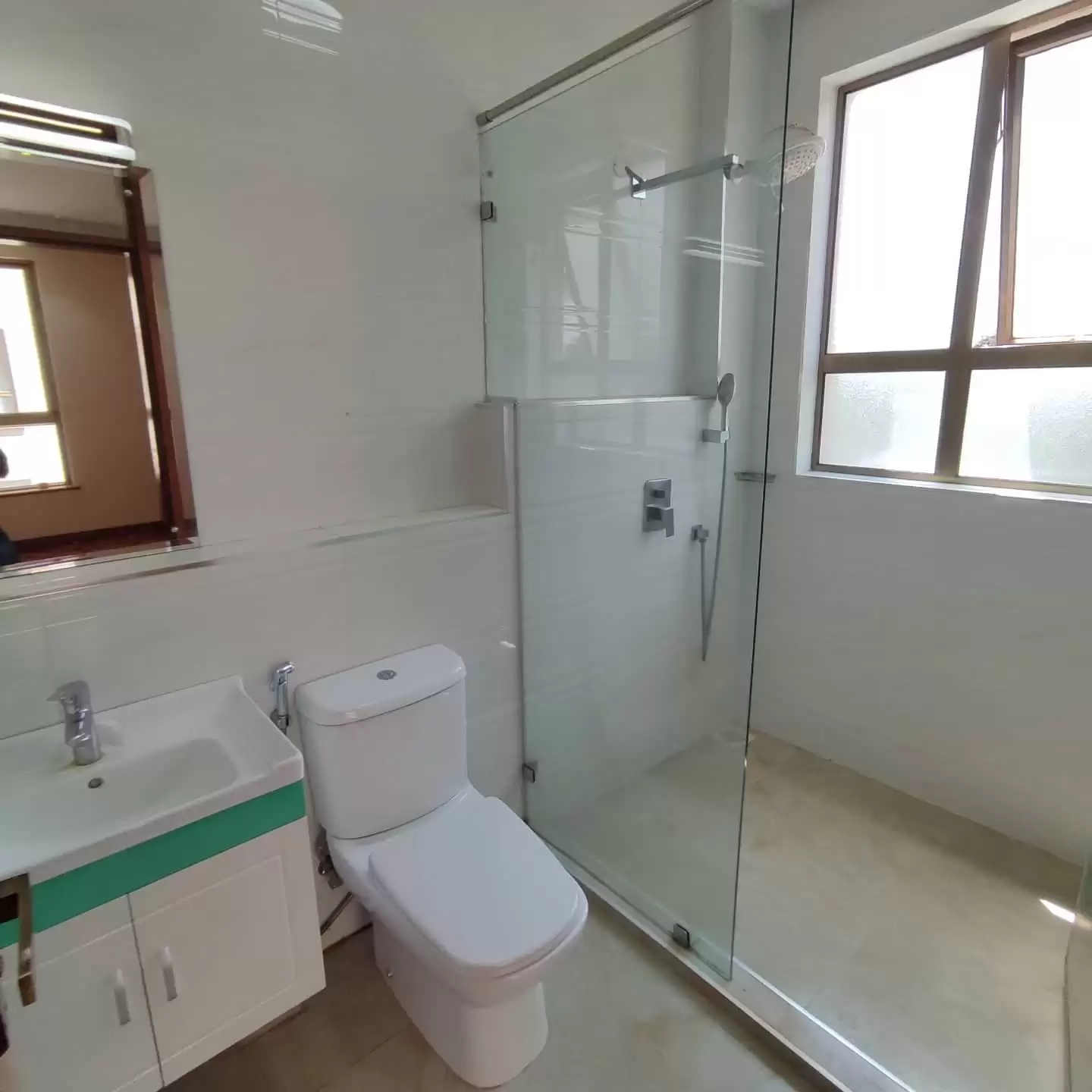 1 bedroom apartment for rent in Kileleshwa Image