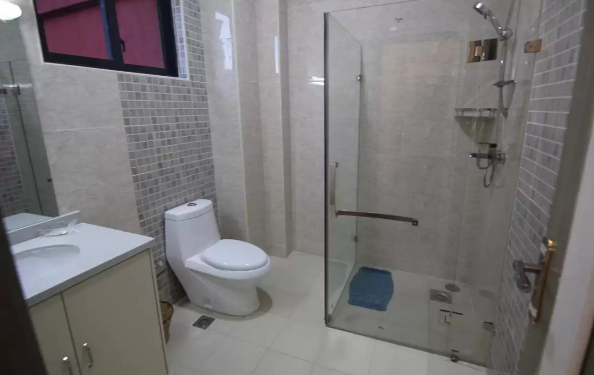 2 and 3 bedroom flat for sale in Kilimani Dennis pritt Image