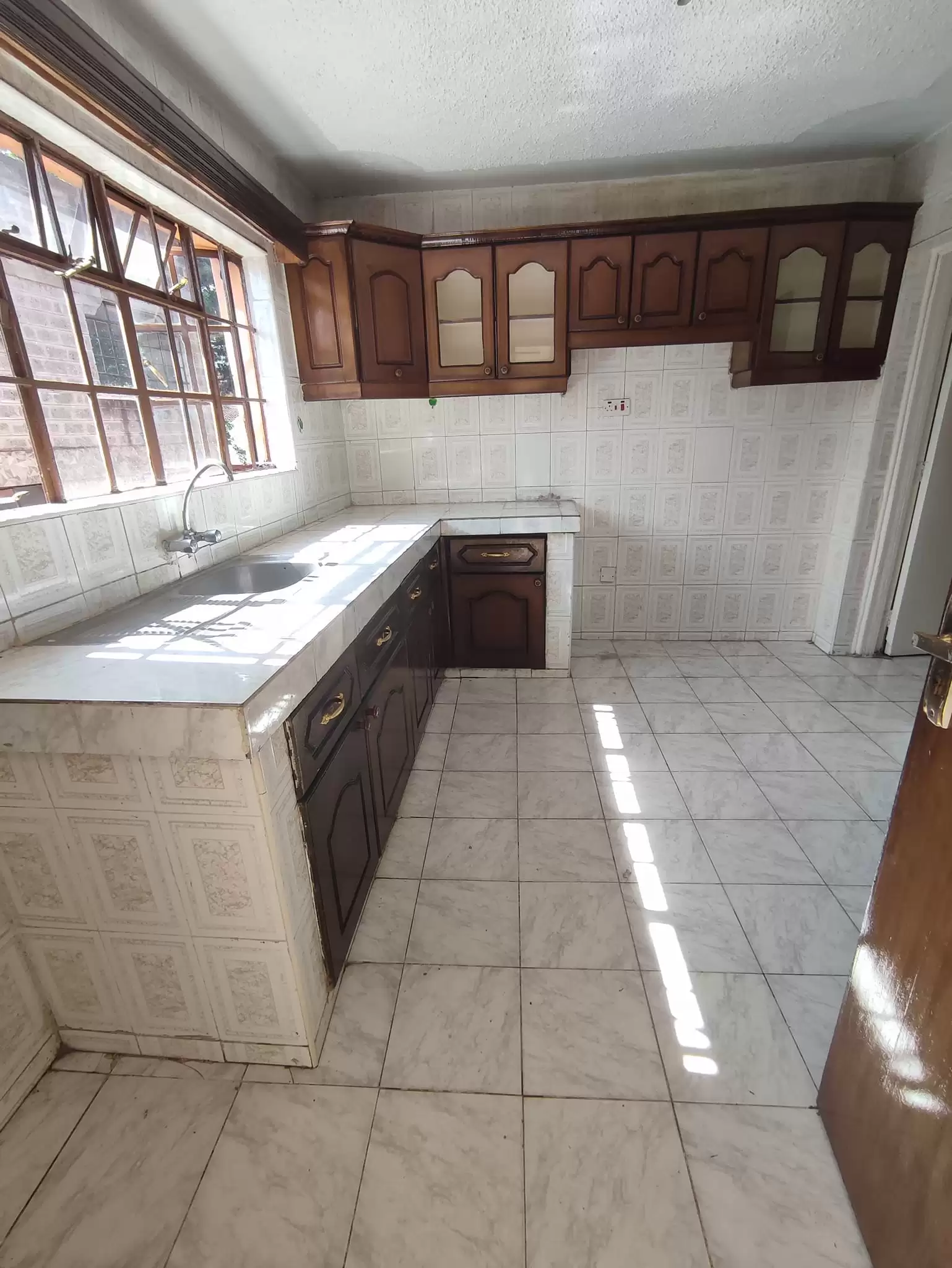 2 bedroom apartment for rent in Kileleshwa Image