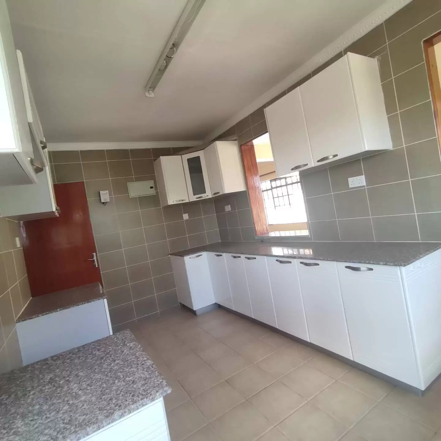 2 bedroom apartment for rent in Kileleshwa Image