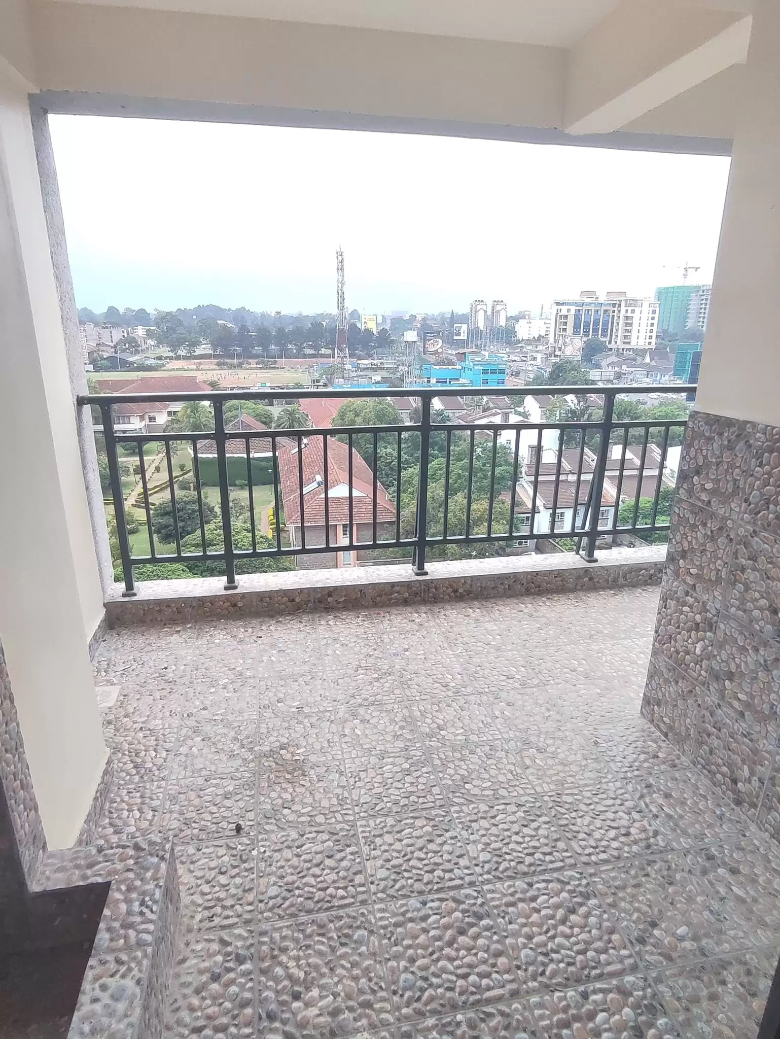 2 bedroom apartment for rent in Kilimani off Ngong road Image