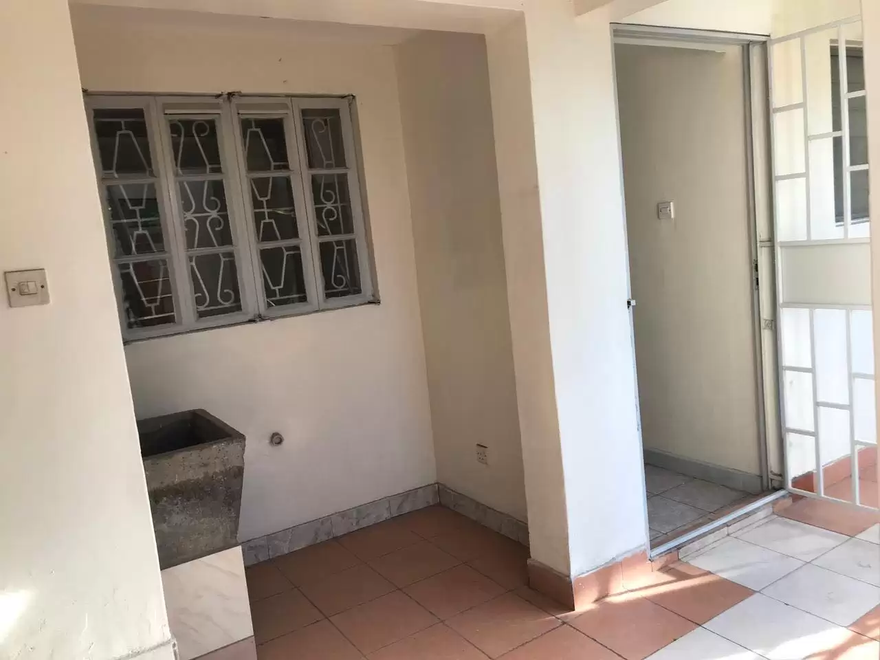 2 bedroom apartment for rent in Nairobi West Image