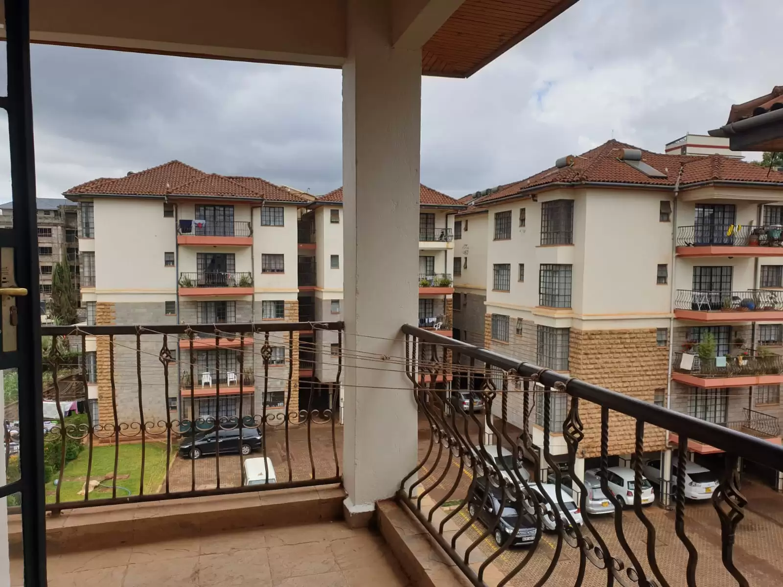 2 bedroom apartment for sale in Ruaka Image