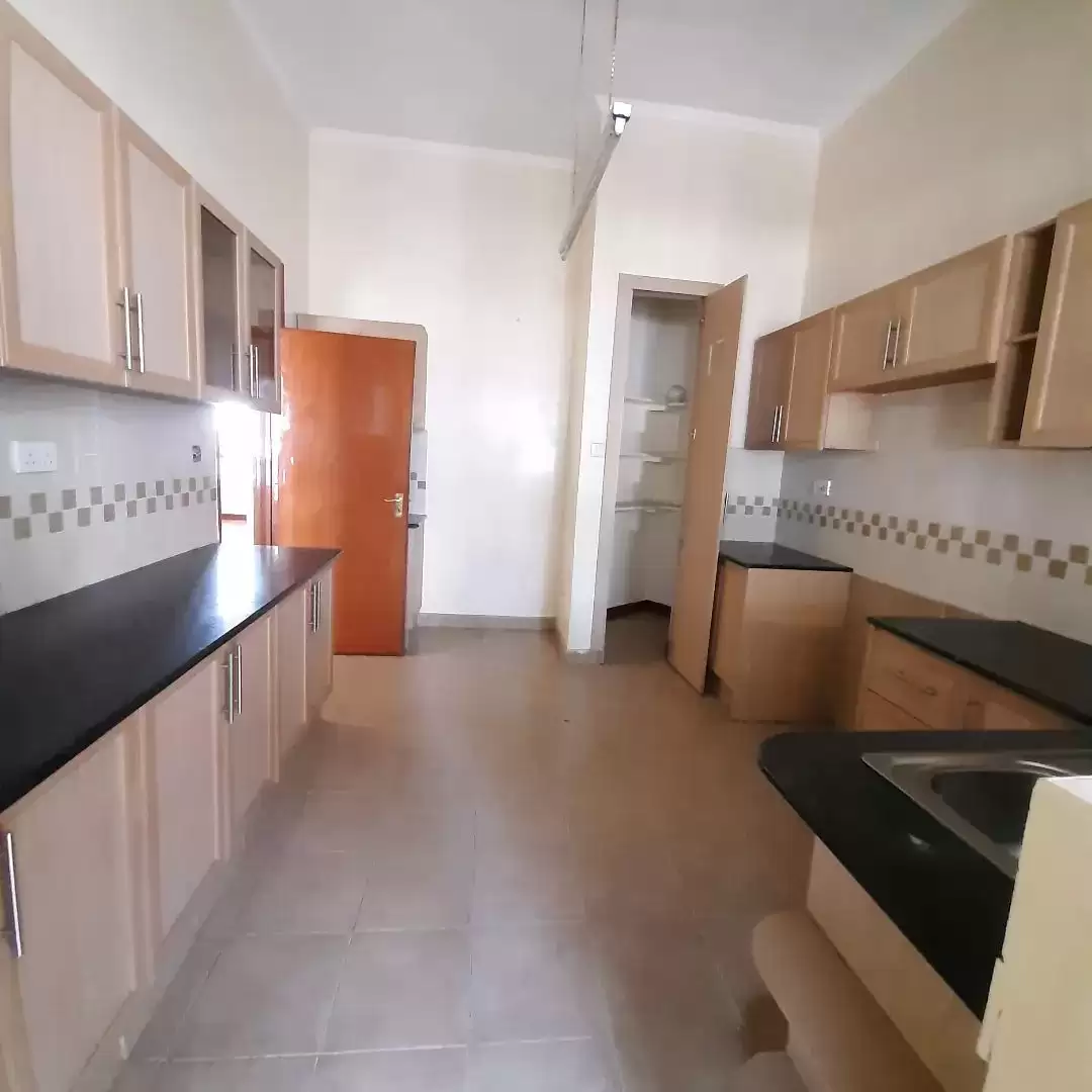 3 bedroom apartment for rent in Kileleshwa Image