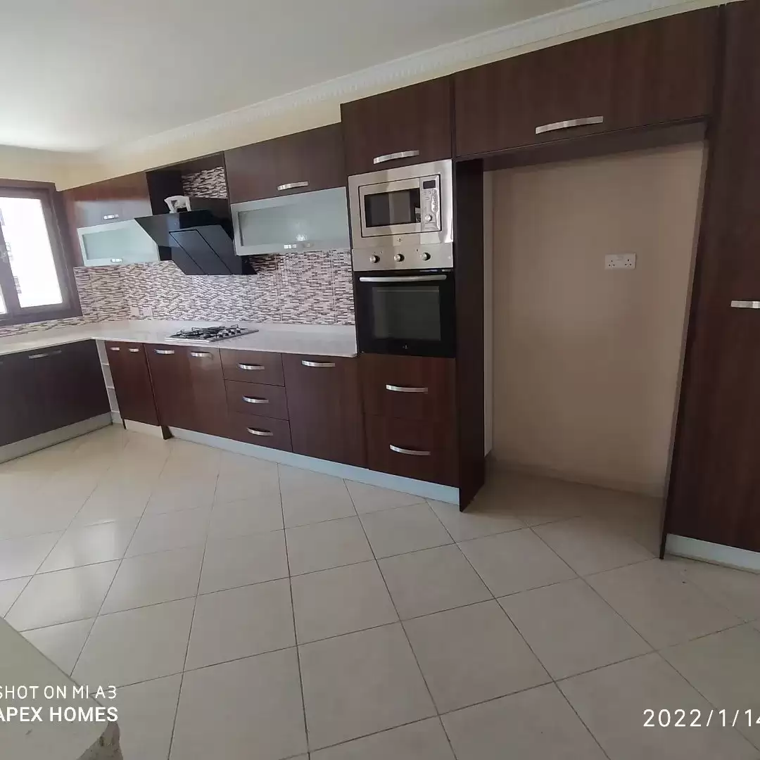 3 bedroom apartment for rent in Kileleshwa Image