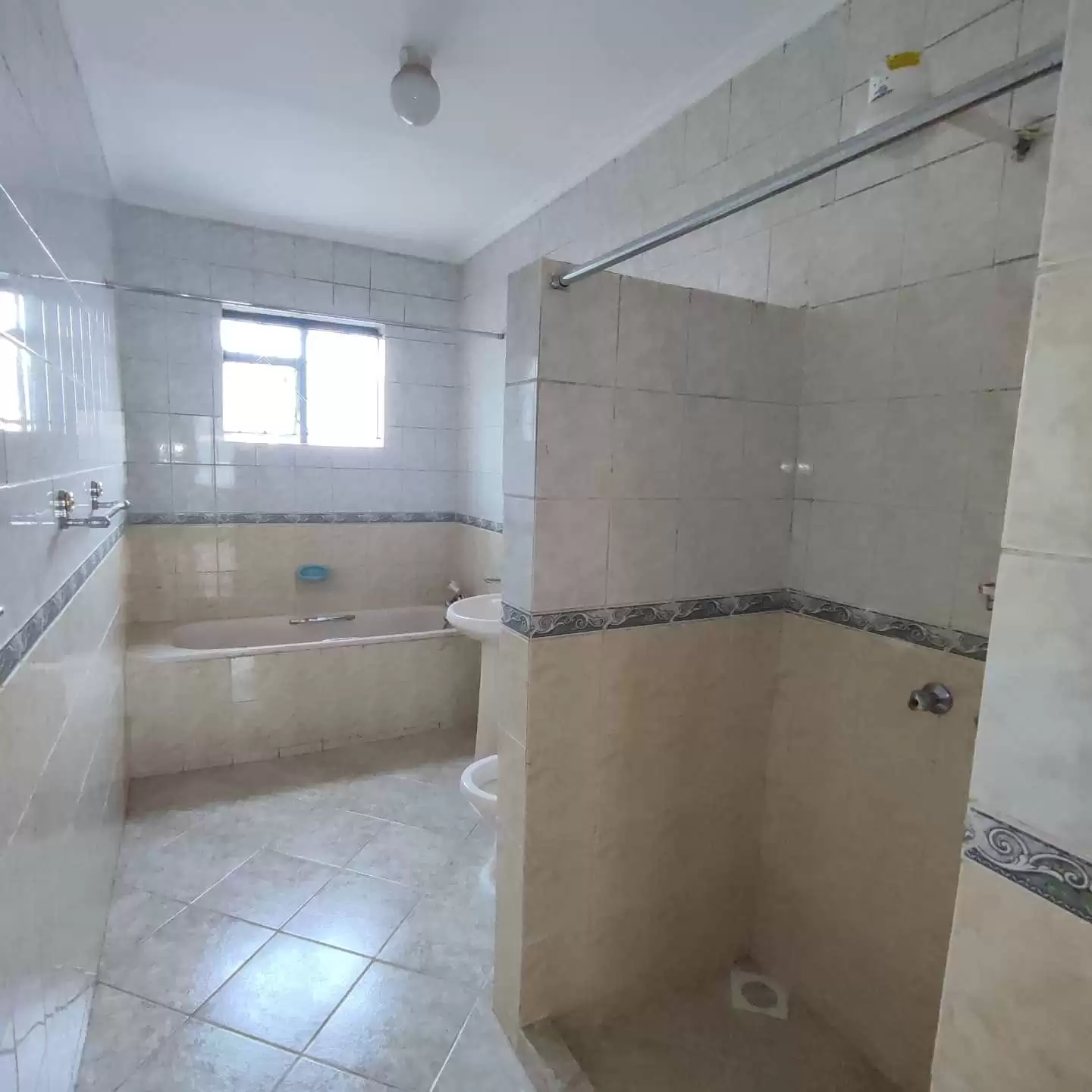 3 bedroom apartment for rent in Kileleshwa Image