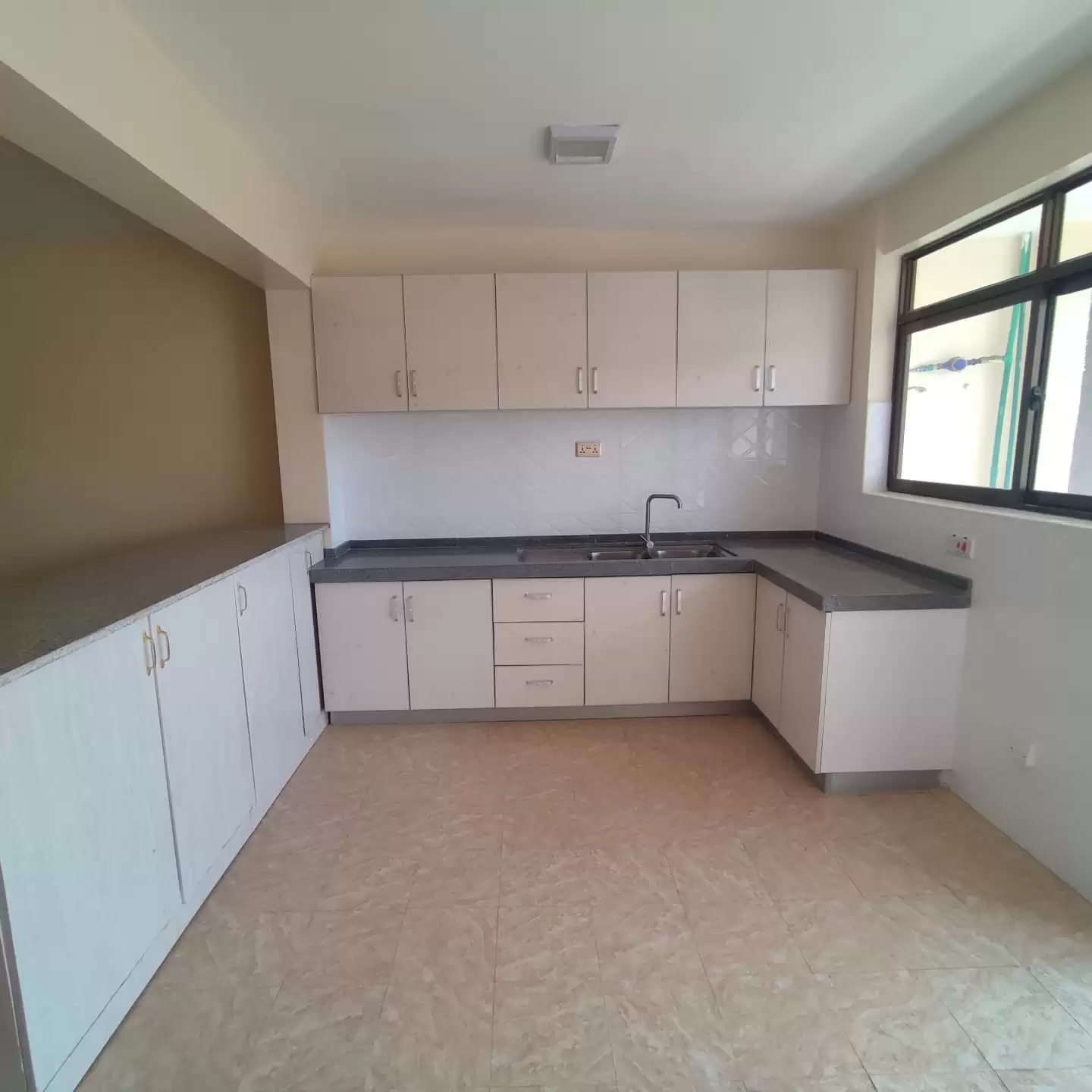 3 bedroom apartment for rent in Kilimani Image