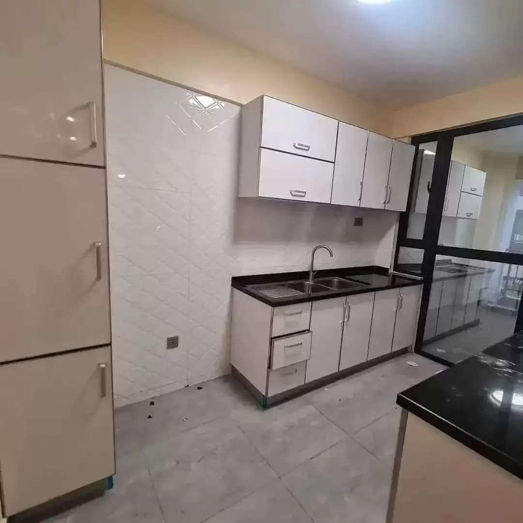 3 bedroom apartment for rent in Kilimani Ngong rd Image