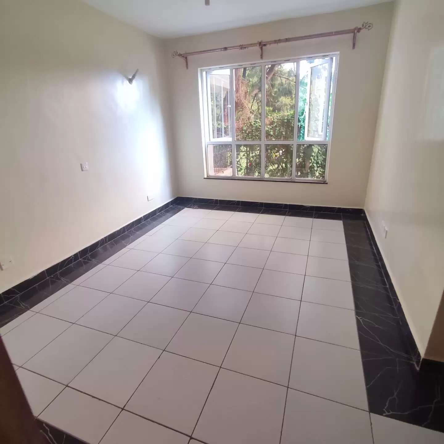 3 bedroom apartment for rent in Lavington masanduku lane Image