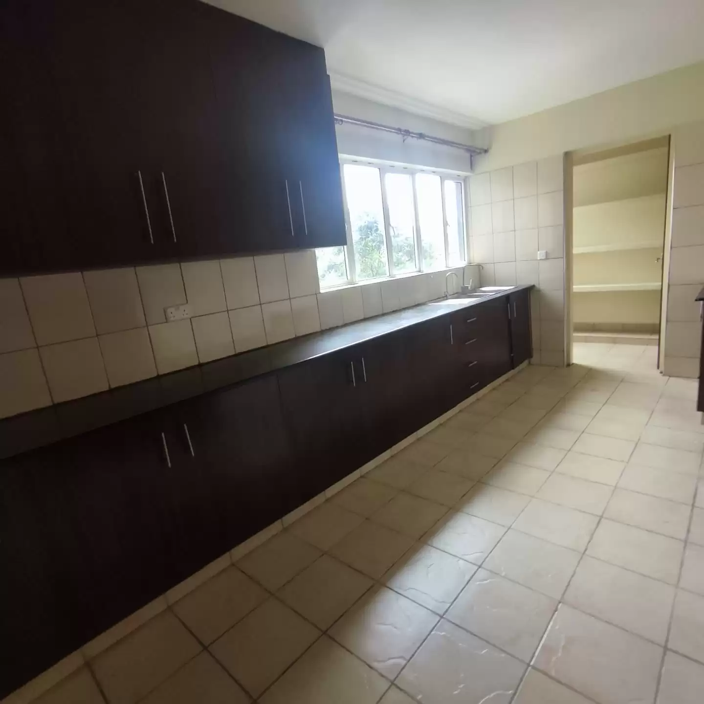 3 bedroom apartment for rent in Lavington masanduku lane Image