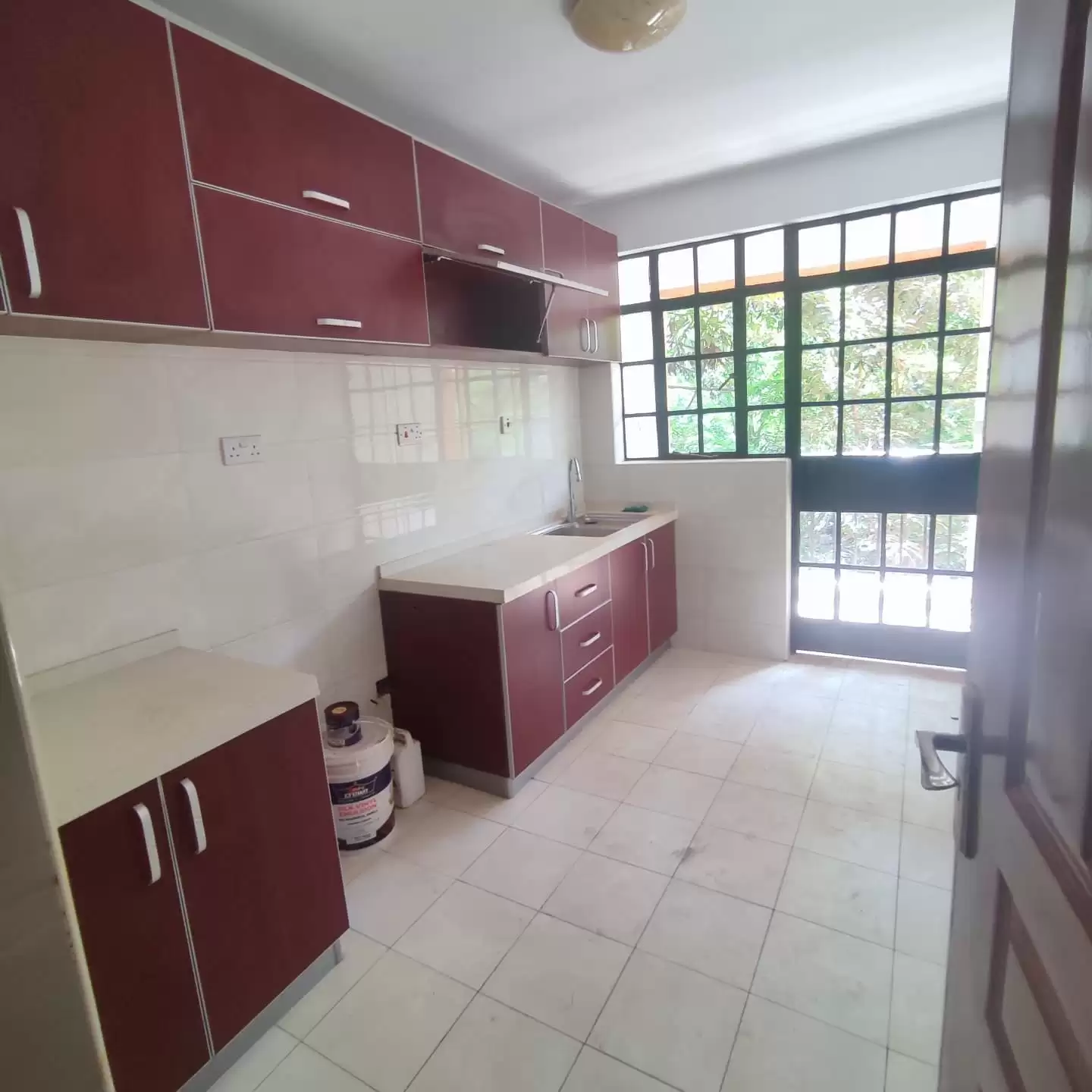 3 bedroom apartment for rent in Lavington mbaazi avenue Image