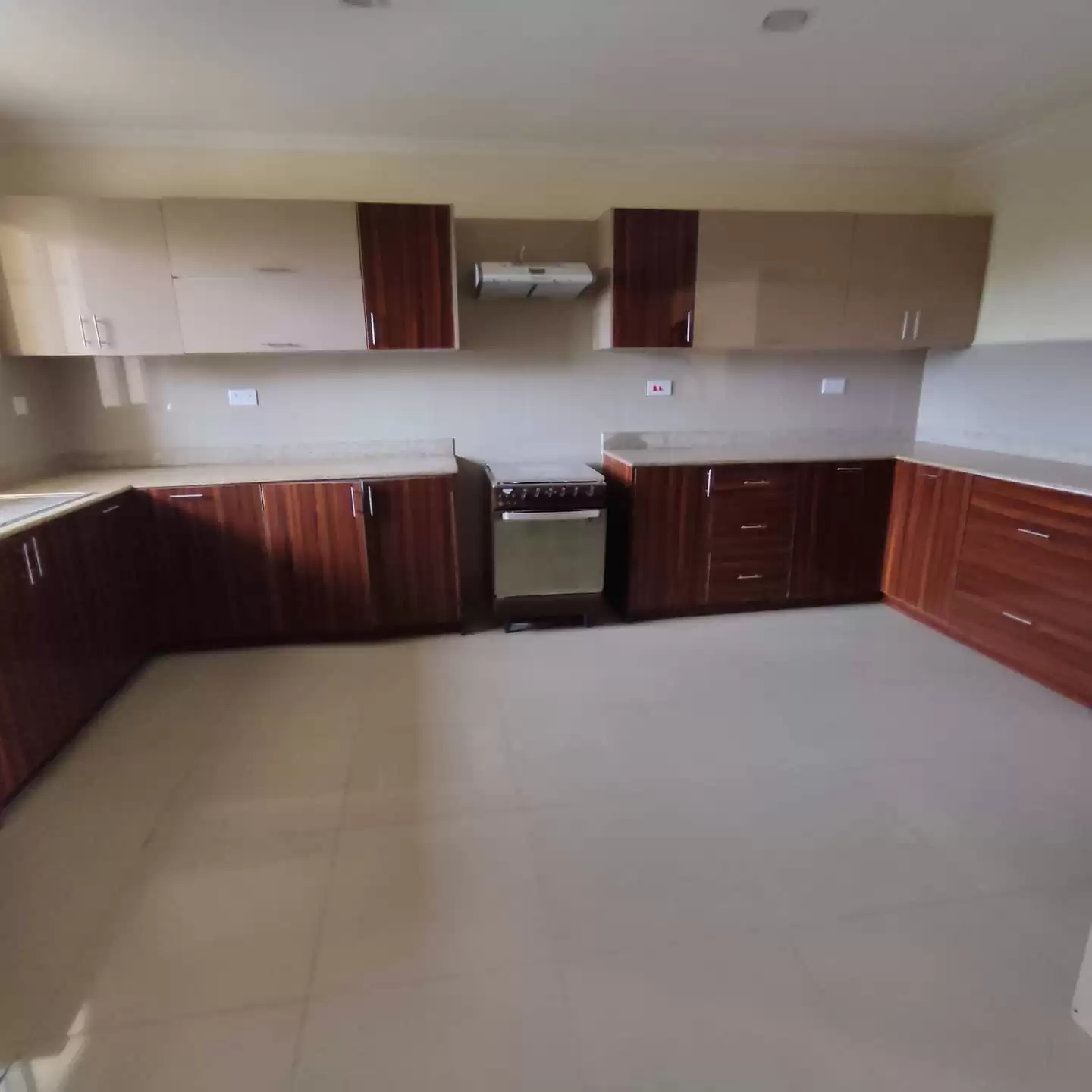 3 bedroom apartment for rent in Lavington tiara road Image