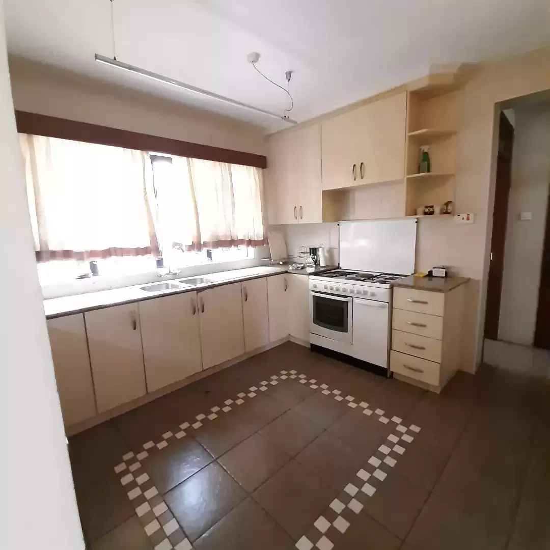 3 bedroom apartment for rent in Lavington Image