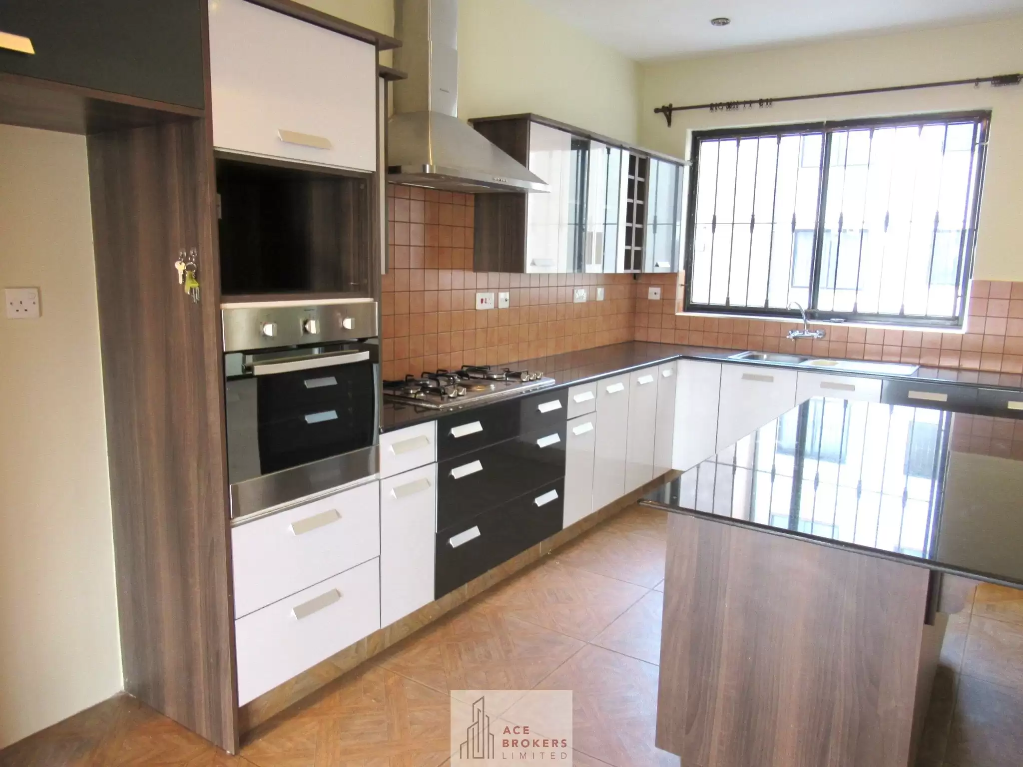 3 bedroom apartment for rent or sale in Kileleshwa Image