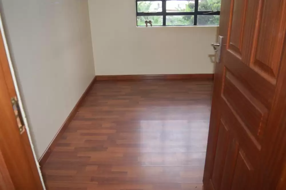 3 bedroom apartment for sale in Ruaka Image