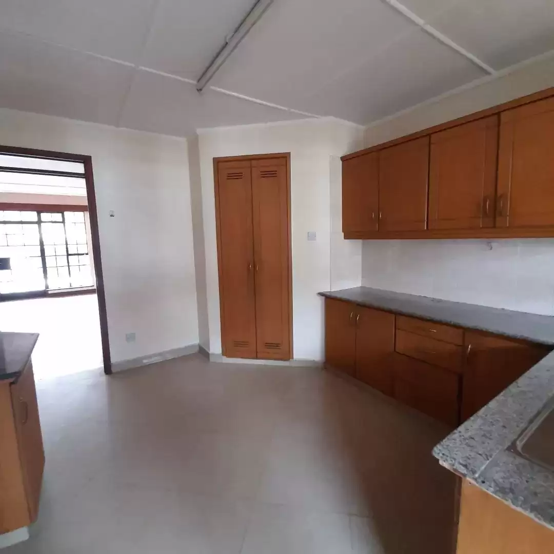 3 bedroom apartment plus dsq for rent in Lavington Image