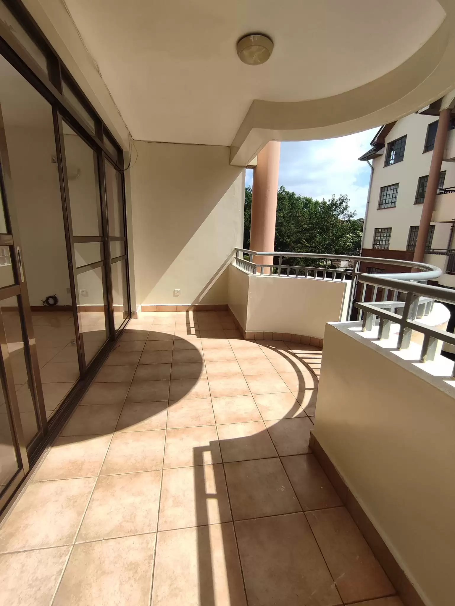 3 bedroom apartment with dsq for rent in Lavington Image