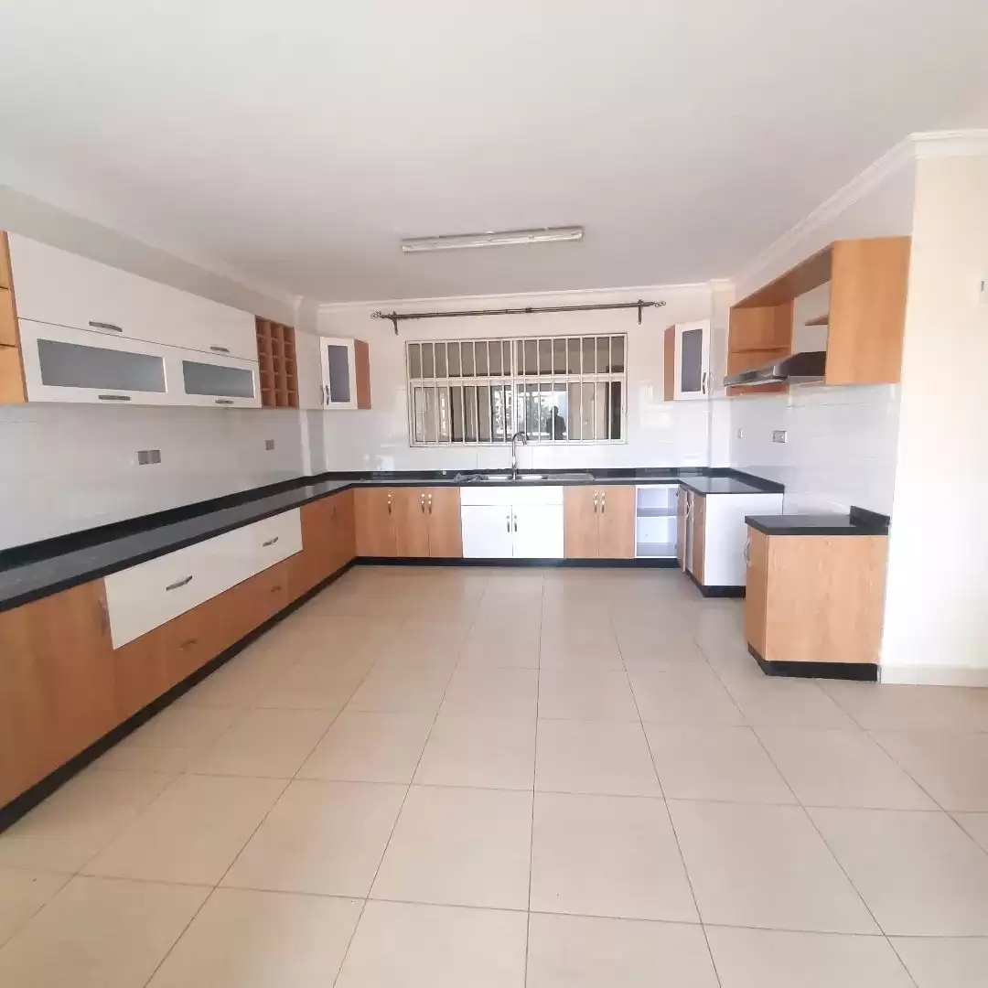 3 bedroom apartment with dsq for rent or sale in Kileleshwa Image