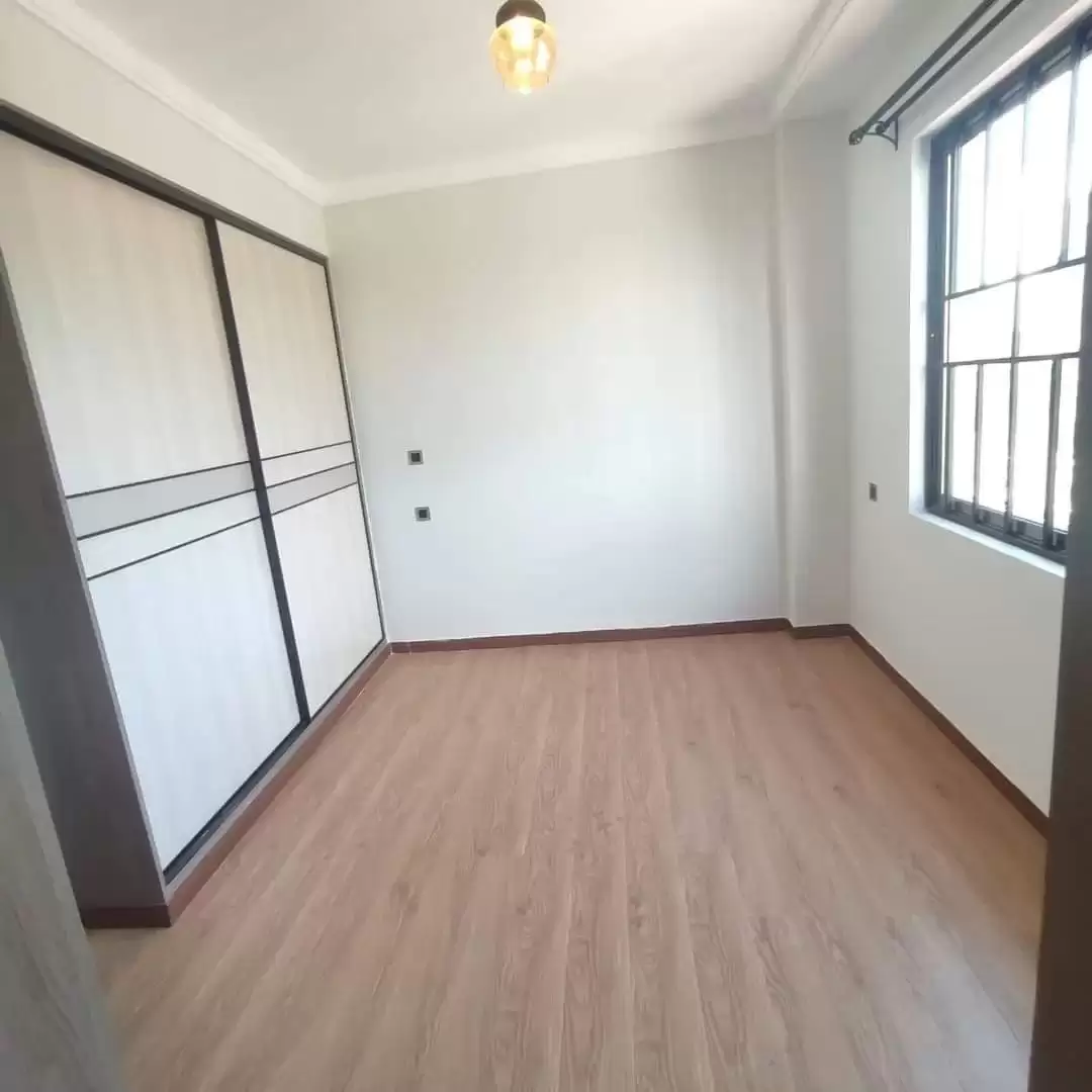 3 bedroom apartment with dsq for sale in Kilimani Image