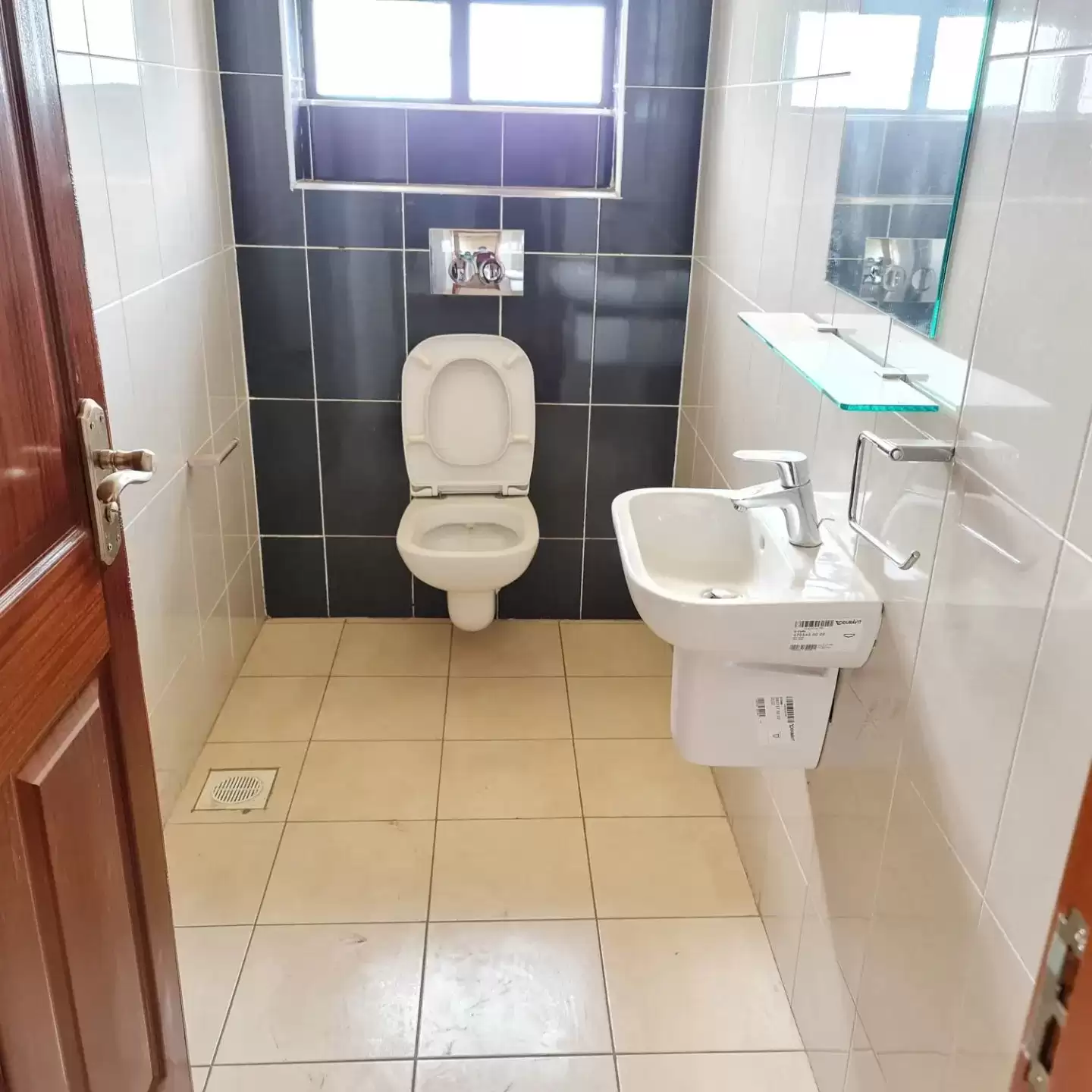 3 bedroom penthouse for rent in Kilimani Image