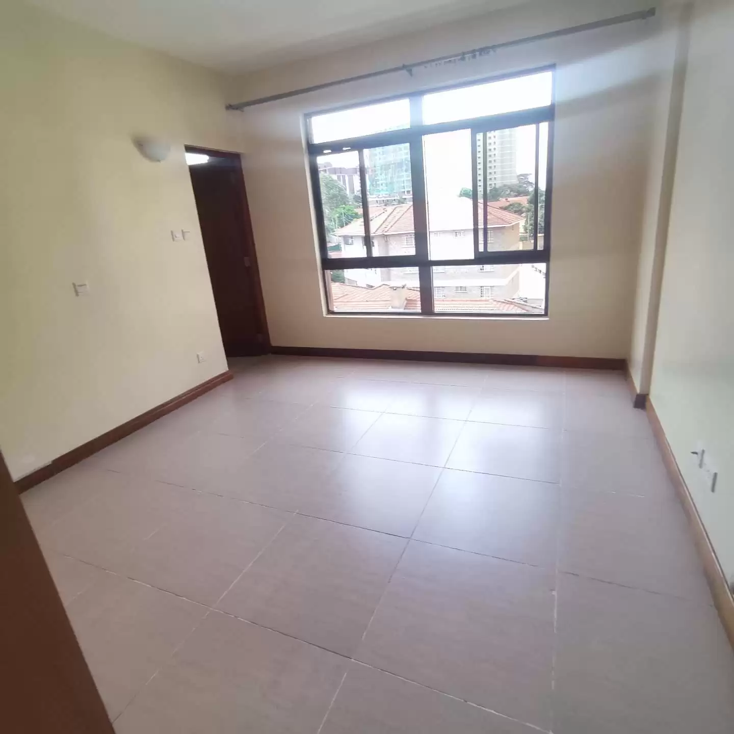 4 bedroom apartment for rent in Kileleshwa Image