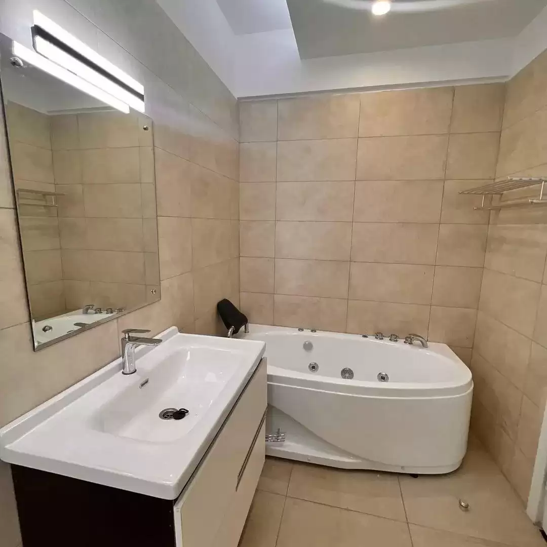 4 bedroom apartment with dsq for sale in Lavington Image