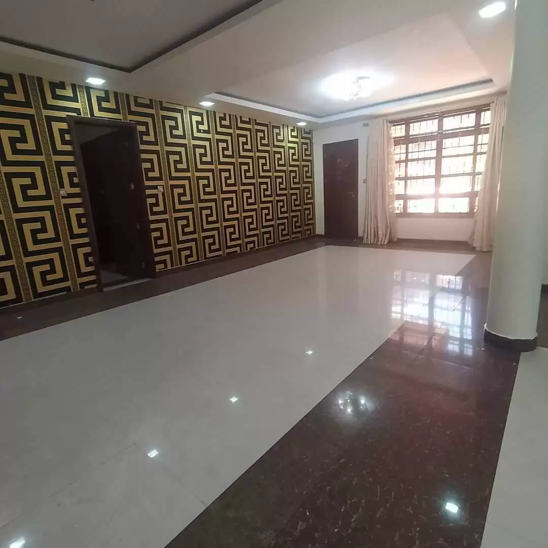 4 bedroom apartment with sq for rent in Lavington Image